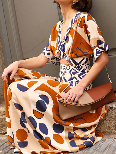 Graphic Print Maxi Dress with Flowing Silhouette
