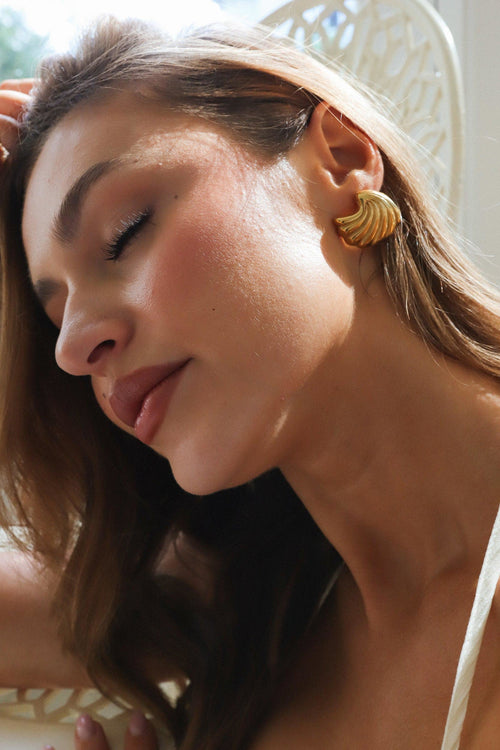 Emery - Gold Seashell Earrings